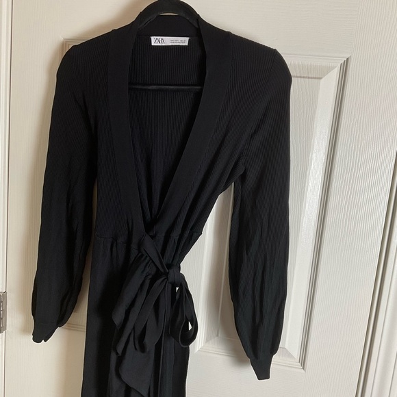 Zara Knit Ruffled Wrap Midi Dress Black size small - Picture 3 of 10